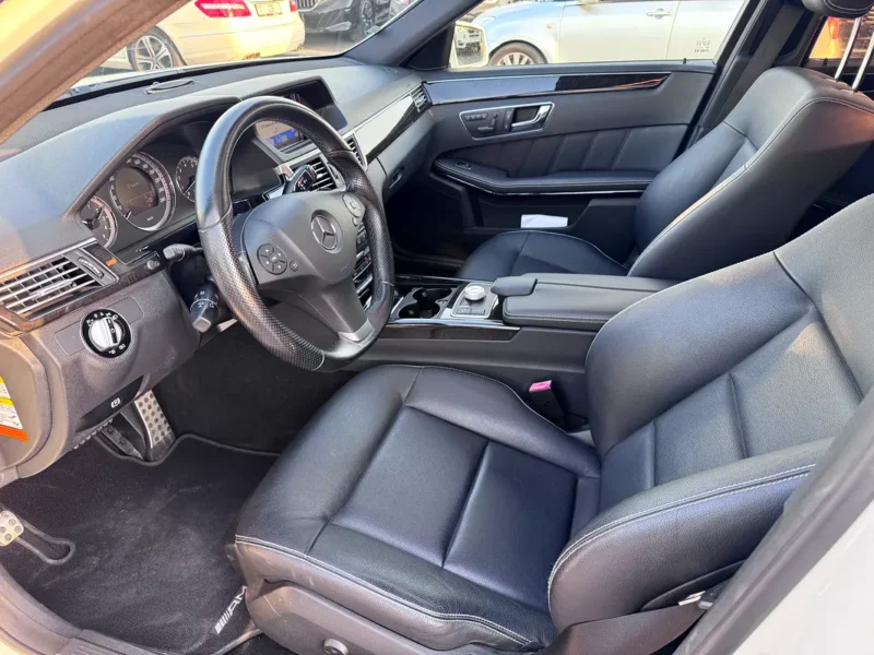 2010 Mercedes-Benz E-Class E 350 6 Cylinders Petrol Engine White Black Sedan Automatic