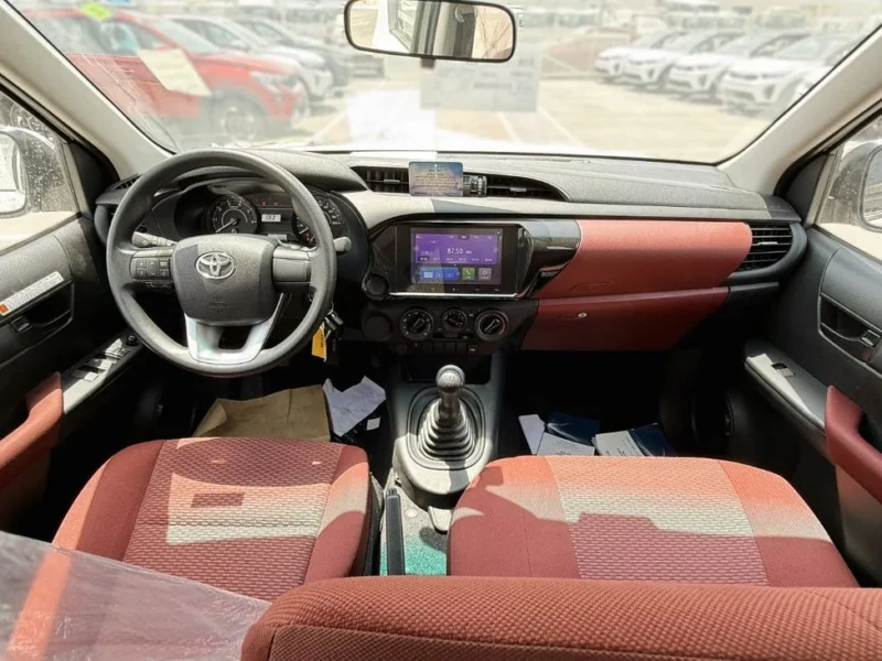 2025 Toyota Hilux 2.4 Litres 4 Cylinder Diesel Engine MT Double Cab White Red Pickup Truck