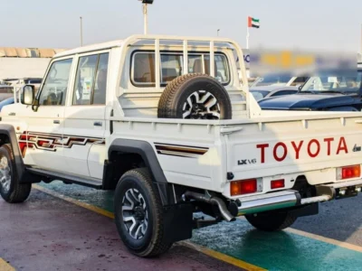 2024 Toyota Land Cruiser Pick Up 4.0 Litres V6 Petrol Engine Double Cabin AT White Tan GCC Specs