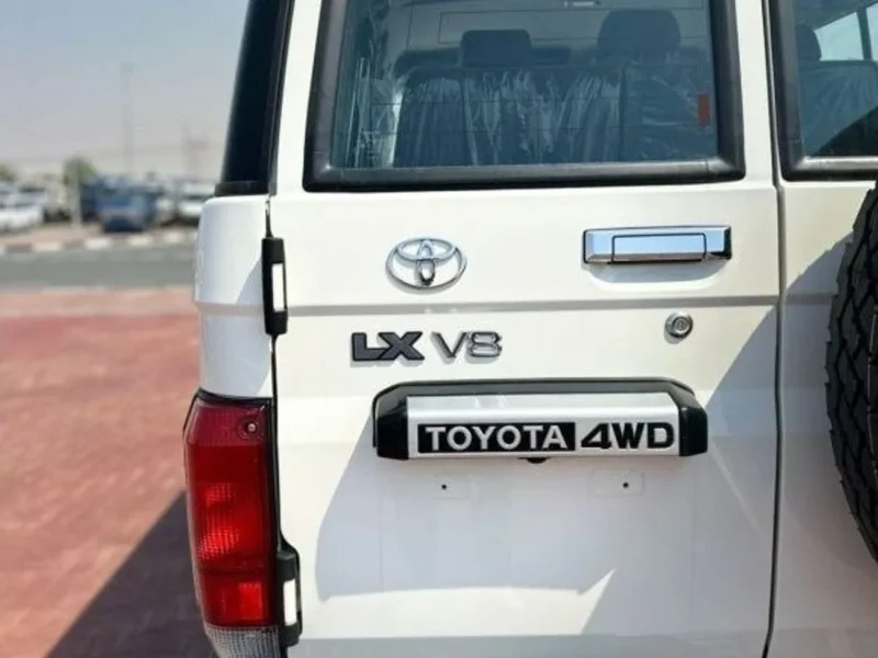2024 Toyota Land Cruiser LC76 4.5-liter V8 Turbo-Diesel Engine White Brown SUV Manual GCC Specs