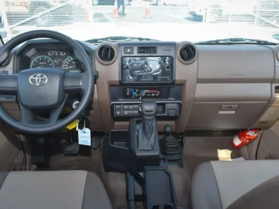 2024 Toyota Land Cruiser Pick Up 4.0 Litres V6 Petrol Engine Double Cabin AT Grey Beige GCC Specs