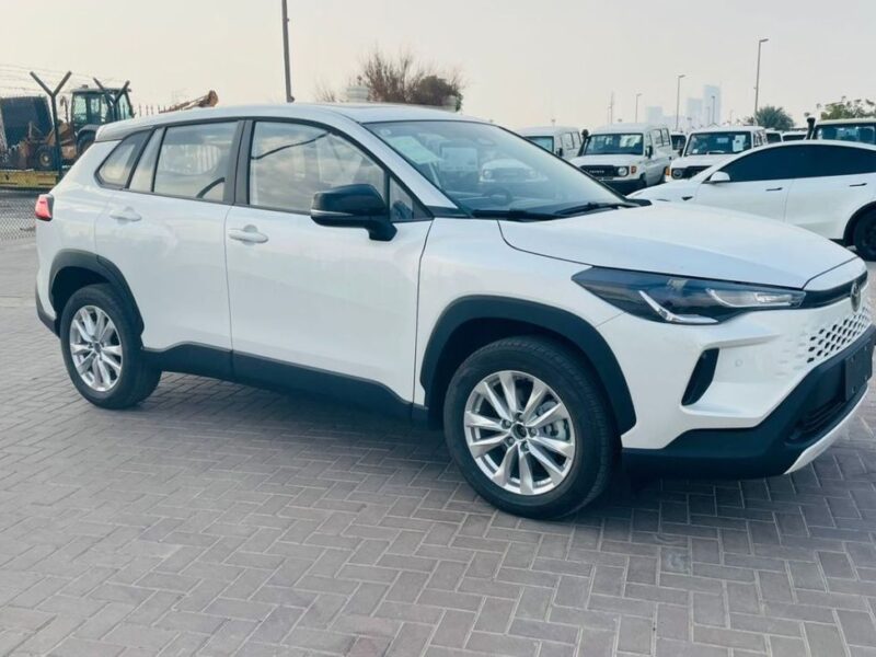 2025 Toyota Corolla Cross 2.0 Litres 4 Cylinders Hybrid Engine White Black SUV Chinese Specs