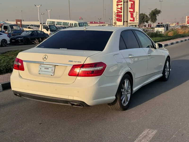 2010 Mercedes-Benz E-Class E 350 6 Cylinders Petrol Engine White Black Sedan Automatic