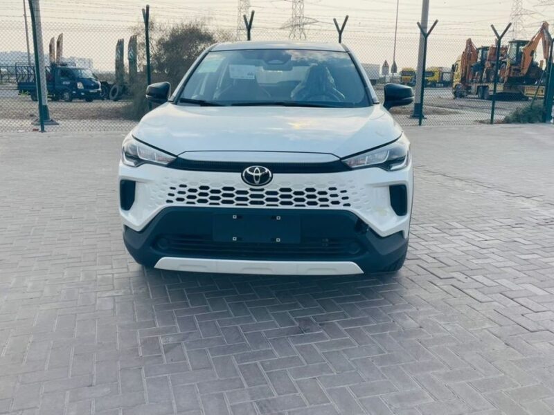 2025 Toyota Corolla Cross 2.0 Litres 4 Cylinders Hybrid Engine White Black SUV Chinese Specs