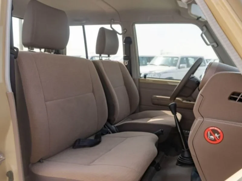 2022 Toyota Land Cruiser 79 Pick Up 4.2 Litres V6 Diesel Engine Double Cabin MT Beige GCC Specs