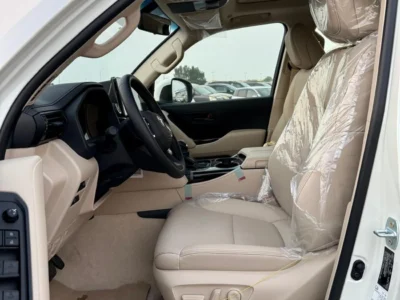 2025 Toyota Land Cruiser GXR 4.0 Litre V6 Engine White Beige SUV BACK ELECTRIC TAILGATE