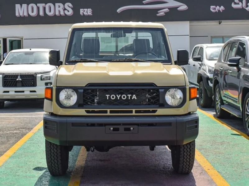 2024 Toyota Land Cruiser Pick Up 4.0 Litres V6 Petrol Engine Single Cabin Manual Beige GCC Specs