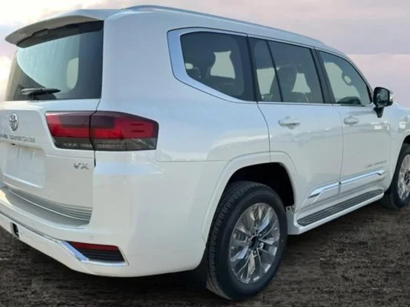 2025 Toyota Land Cruiser VX 3.5 Litres 6 Cylinders TWIN TURBO Petrol Engine White Black SUV Automatic