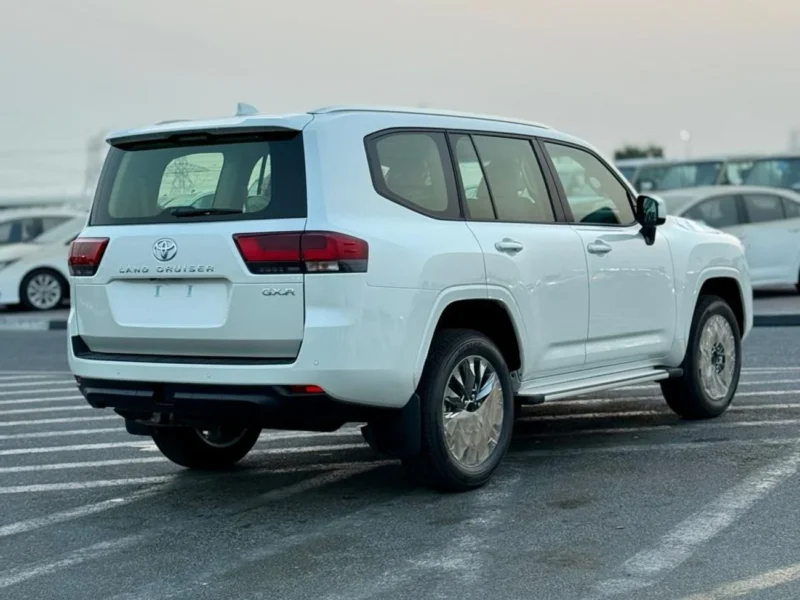 2025 Toyota Land Cruiser GXR 4.0 Litre V6 Engine White Beige SUV BACK ELECTRIC TAILGATE