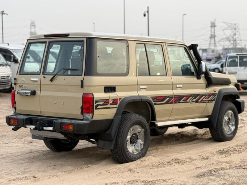 2026 Toyota Land Cruiser 70 4.0 Litres 6 Cylinders Petrol Engine Beige SUV GCC Specs Manual