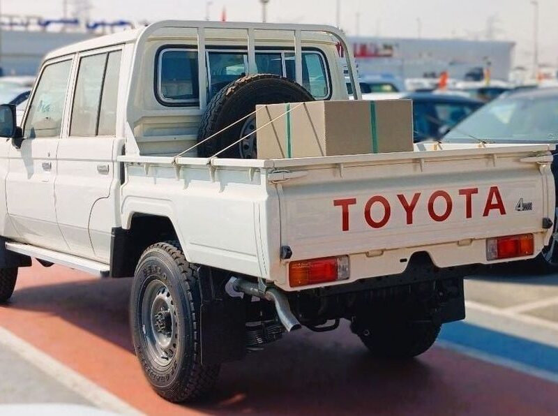 2025 Toyota Land Cruiser 79 DC 4.2 Litres 6 Cylinders Diesel Engine White Grey Pickup Truck MT
