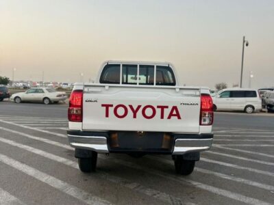 2026 Toyota Hilux 2.7 Litres 4 Cylinders Petrol Engine White Red Pickup Truck GCC Specs