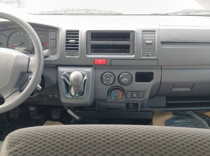 2025 Toyota HiAce Standard Roof 2.5 Litres 4 Cylinders Diesel Engine MT White Grey Van