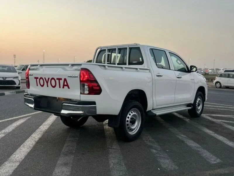 2026 Toyota Hilux 2.7 Litres 4 Cylinders Petrol Engine White Red Pickup Truck GCC Specs