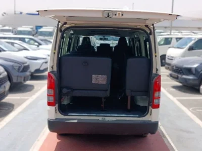 2026 Toyota Hiace 2.5 Litres 4 Cylinders Diesel Engine Manual Passenger White Black Van
