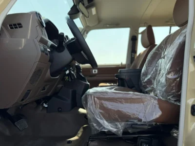 2025 Toyota Land Cruiser Pick Up LC79 4.0L 6 Cylinders Engine DOUBLE CAB Beige Tan GCC Specs