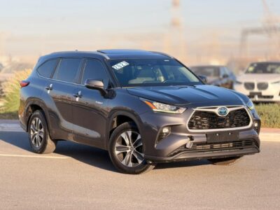 2023 TOYOTA HIGHLANDER GLE HYBRID 2.5 Litres V4 Engine Grey SUV GCC Specs