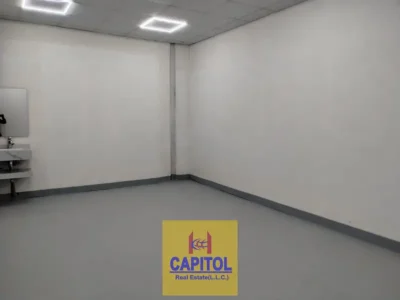 Move in Anytime Warehouse Individual Storage Space on Ground Available for Rent