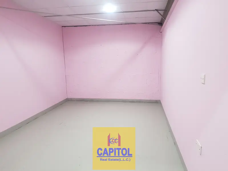435 sqft on Mezzanine Small Storage Warehouse Al Quoz All Over