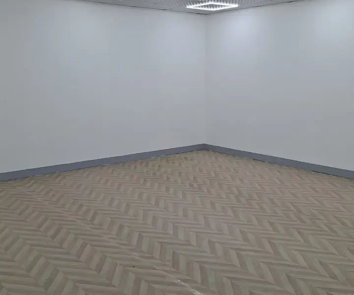 CLEAN WAREHOUSE WITH WASHBASIN FOR RENT IN AL QUOZ 1