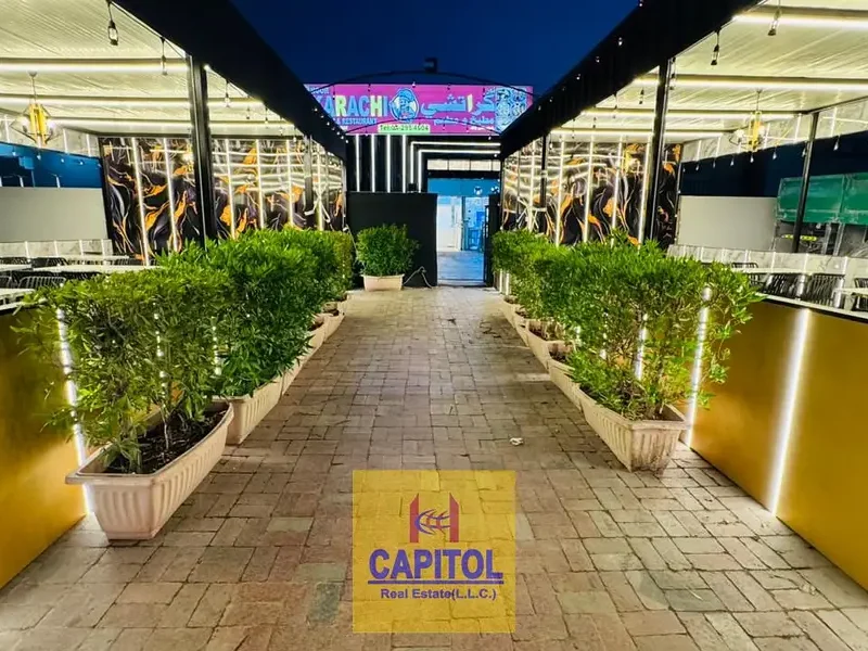 PRIME LOCATION COMMERCIAL KITCHEN/RESTAURANT AVAILABLE FOR RENT APPROVED OUTSIDE SITTING