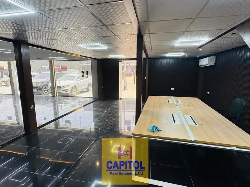 PRIME LOCATION COMMERCIAL WAREHOUSE / SHOWROOM AVAILABLE FOR RENT DIRECT FROM THE OWNER