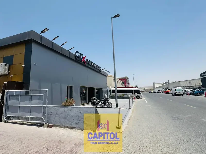 PRIME LOCATION COMMERCIAL WAREHOUSE / SHOWROOM AVAILABLE FOR RENT DIRECT FROM THE OWNER