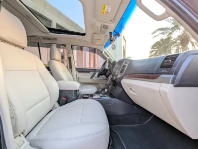 2015 MITSUBISHI PAJERO GLS V6 3.5L Black Beige SUV TOP FULL OPTION GCC Specs