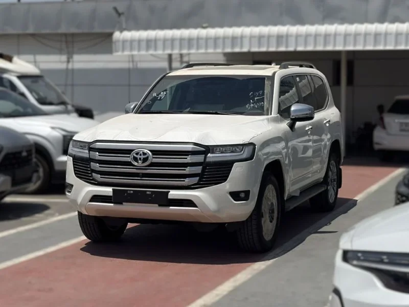 2025 Toyota Land Cruiser LC300 VX 3.5L Twin Turbo 6 Cylinders Petrol Engine White Black SUV