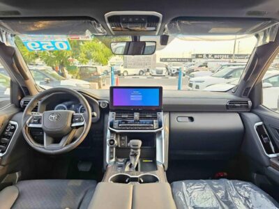 2026 Toyota Land Cruiser VXR Full Option 3.5-liter V6 Twin-Turbo Petrol Engine Black SUV