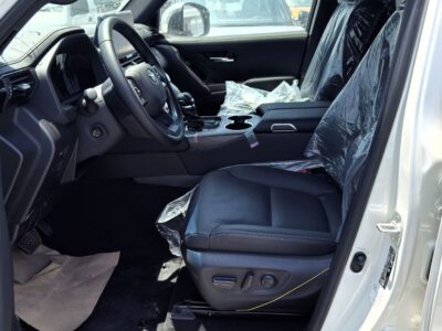 2025 Toyota Land Cruiser LC300 VX 3.5L Twin Turbo 6 Cylinders Petrol Engine White Black SUV