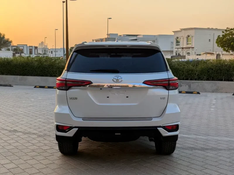 2025 Toyota Fortuner VXR 4.0 Litres V6 Petrol Engine White Brown SUV GCC Specs Almost New