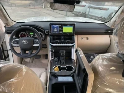 2022 Toyota Land Cruiser 3.5 Litres 6 Cylinders Engine White Beige SUV Automatic