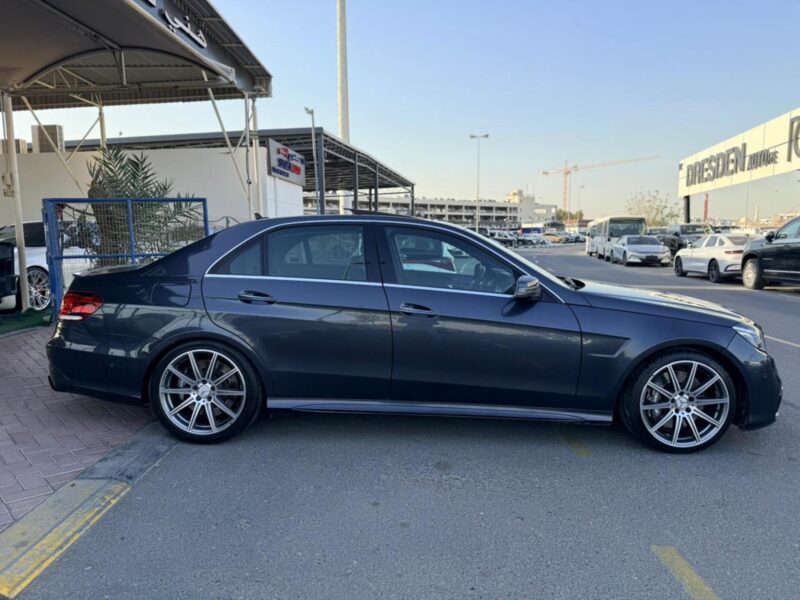 2014 Mercedes-Benz E63 AMG 5.5-liter twin-turbo V8 Engine Grey Sedan Automatic