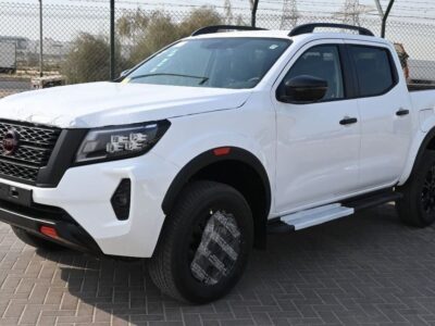 2025 NISSAN NAVARA 2.5L 4 Cylinder DIESEL Engine PRO4X 4X4 White Black Pickup DC