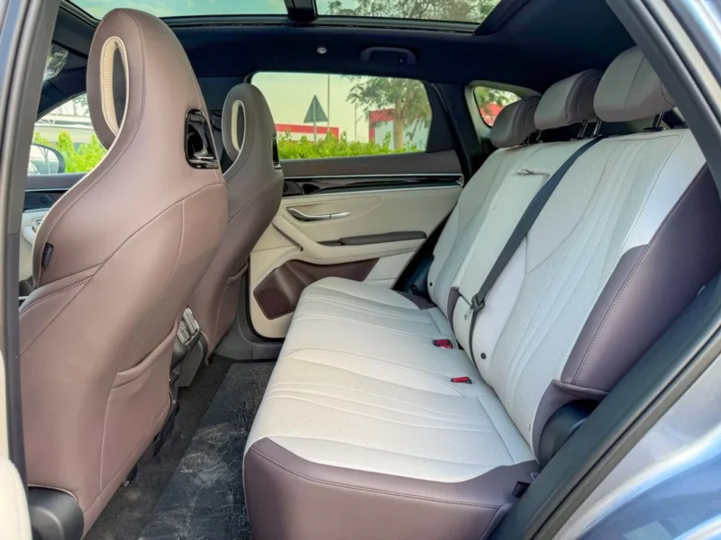 2025 BYD Song Plus 1.5L Hybrid Plug-In Grey Beige SUV CLTC 112 Km AUtomatic