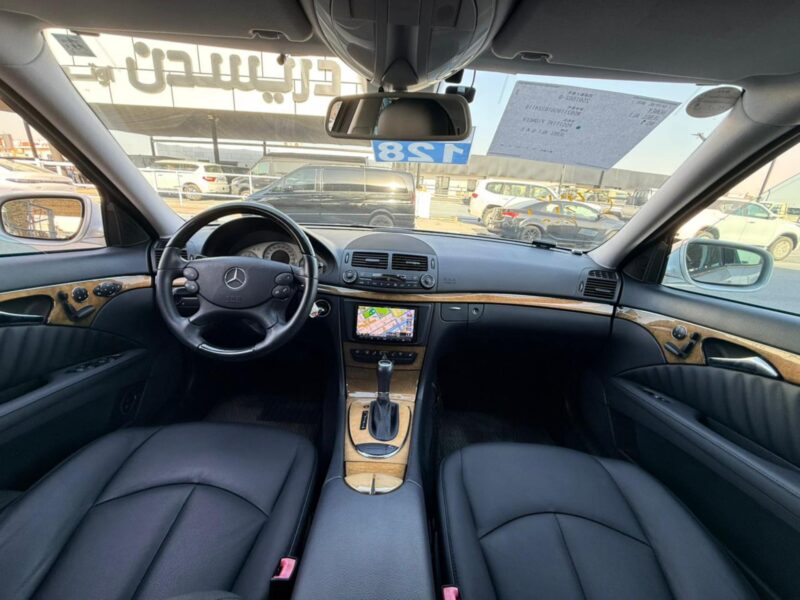 2008 Mercedes-Benz E350 3.5-liter V6 Petrol Engine Silver Black Sedan Automatic