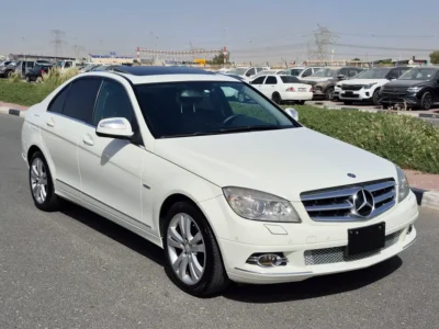 2008 Mercedes-Benz C-Class C250 Luxury 4 Cylinders Petrol Engine White Black Sedan
