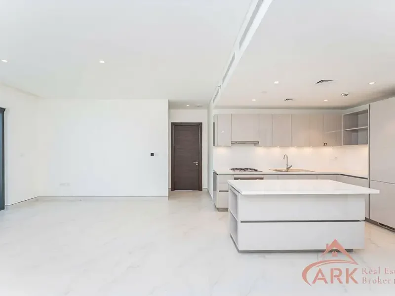 Burj Khalifa and Skyline Views | High Floor | Semi-Furnished