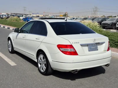 2008 Mercedes-Benz C-Class C250 Luxury 4 Cylinders Petrol Engine White Black Sedan