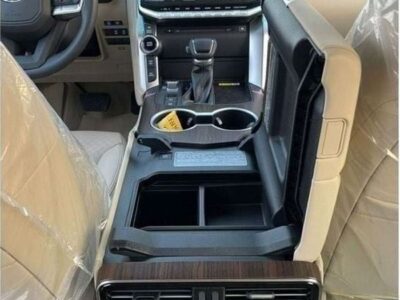 2022 Toyota Land Cruiser 3.5 Litres 6 Cylinders Engine White Beige SUV Automatic