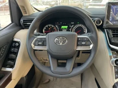 2022 Toyota Land Cruiser 3.5 Litres 6 Cylinders Engine White Beige SUV Automatic