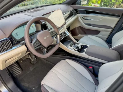 2025 BYD Song Plus 1.5L Hybrid Plug-In Grey Beige SUV CLTC 112 Km AUtomatic