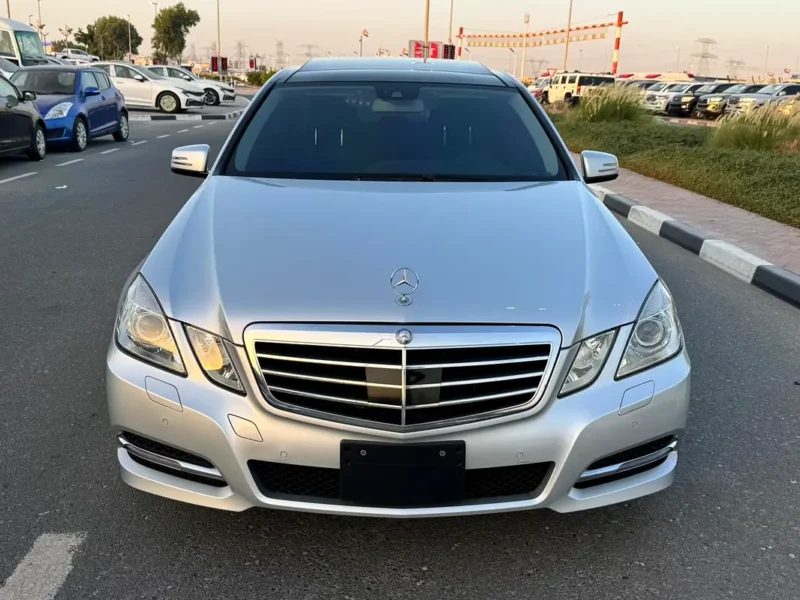 2013 Mercedes-Benz E-Class E 350 6 Cylinders Petrol Engine Silver Beige Sedan Automatic