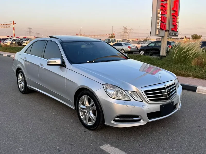 2013 Mercedes-Benz E-Class E 350 6 Cylinders Petrol Engine Silver Beige Sedan Automatic