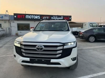 2022 Toyota Land Cruiser 3.5 Litres 6 Cylinders Engine White Beige SUV Automatic