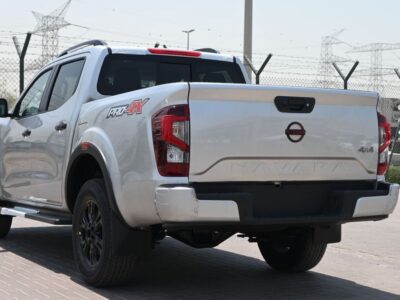 2025 NISSAN NAVARA 2.5L 4 Cylinder DIESEL Engine PRO4X 4X4 Silver Black Pickup DC
