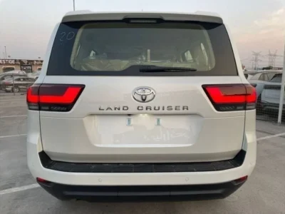 2022 Toyota Land Cruiser 3.5 Litres 6 Cylinders Engine White Beige SUV Automatic