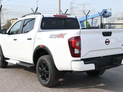 2025 NISSAN NAVARA 2.5L 4 Cylinder DIESEL Engine PRO4X 4X4 White Black Pickup DC
