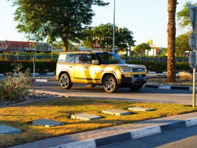 2025 BYD Leopard 7 Ultra 1.5L 4 Cylinders Hybrid Engine Gold White SUV Automatic